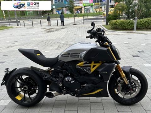 두카티 디아벨 1260 S 2022년식 디아벨1260s 블랙엔스틸 22년식 6xxxkm 상태최상
