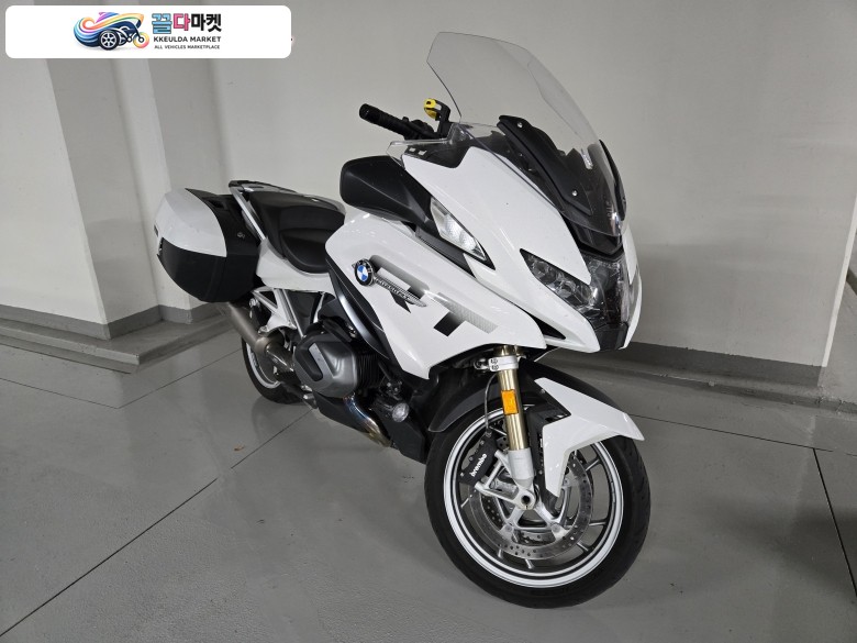 BMW R 1250 RT 2024년식 민트급 1대주 풀옵션 24년 bmw1250rt 판매 합니다.