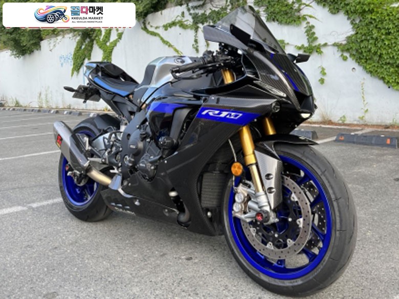 야마하 YZF R1 M 2022년식 야마하 R1M 2022년형 2023년 출고 5828km 판매합니다~!