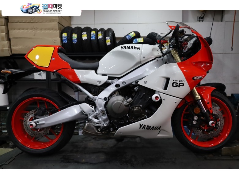 야마하 XSR 900 GP 2025년식 [야마하 서대문점] XSR900GP 화이트 REVE 데모카 판매 / XSR900GP 25년식 화이트 신차