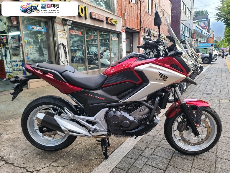 혼다 NC 750 X 2018년식 유성바이크   전차종 매입가능   대차 가능  깔끔  합니다  최상급 차량