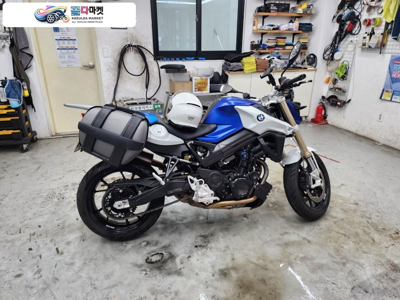 BMW F 800 R 2017년식 부산 2017년식 BMW F800R 800cc 소장용(아크라포빅) 팝니다. 9000km [상태S급]