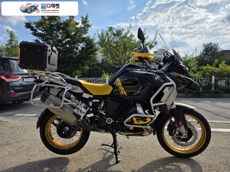 BMW R 1250 GS 어드벤처 2021년식 2021 BMW R1250 GS ADV. 40th edition 판매 합니다.