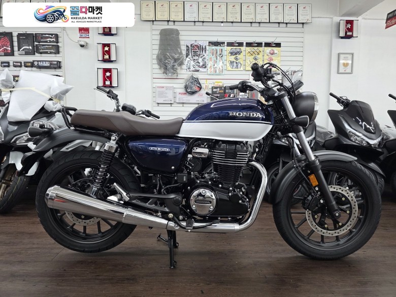 혼다 GB 350 2026년식 2026년(혼다코리아) GB350 블루 신차 사전예약 프로모션 진행중
