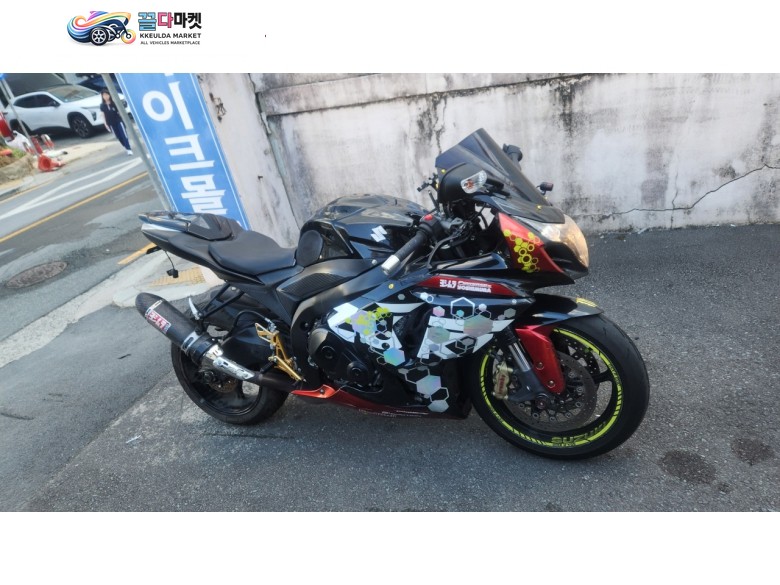 스즈끼 GSX R 1000 2012년식 스즈키 gsx-r1000~~2012년식 가성비 아주 좋습니다 옵션 만땅~~풀옵션~~