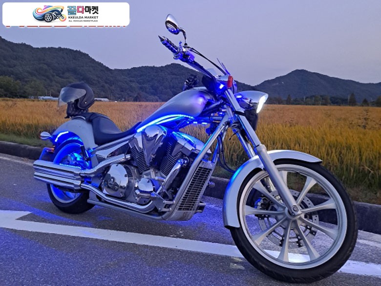 혼다 VT 1300 CX 2010년식 혼다 퓨리 팝니다