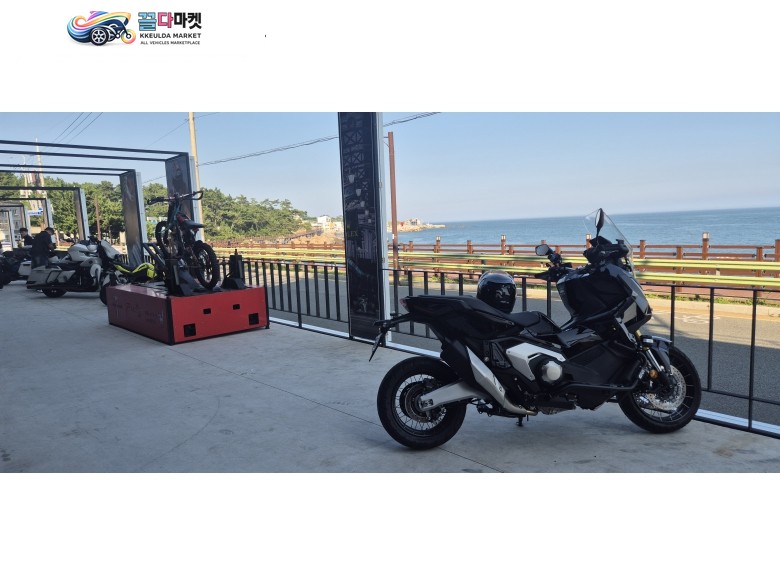 혼다 X ADV 2025년식 .