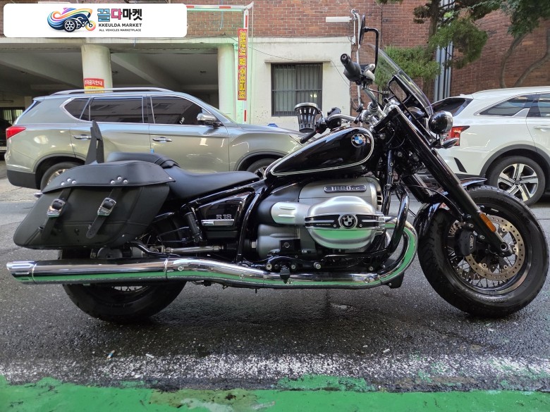 BMW R 18 클래식 2023년식 bmw r18클래식 23년식 키로수 얼마 안뛴 상태 좋아요