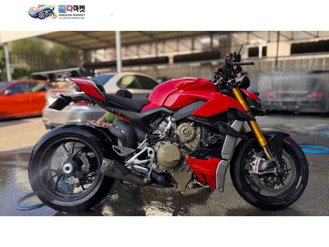 두카티 스트리트파이터 V4 S 2020년식 20 스트리트파이터V4S 데스모 점검완료 및 올 신품 소모품 상태 판매