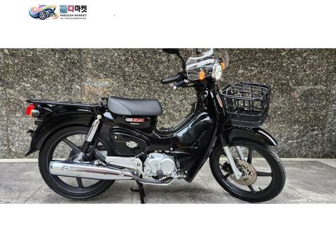 혼다 슈퍼 커브 110 2025년식 슈퍼커브 2025년 1.951KM 실운행수 옵션좋습니다.신차수준!!!!