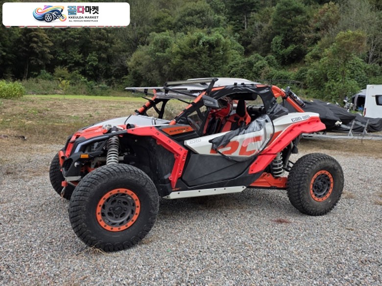 캔암 메버릭 X3 X RC 터보 R 2021년식 메버릭x3 옵션많은차량 판매합니다