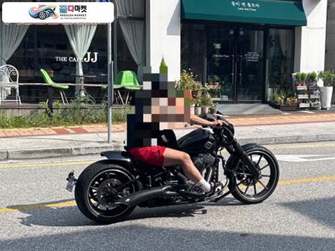 할리데이비슨 브레이크아웃 2015년식 할리데이비슨 브레이크아웃
