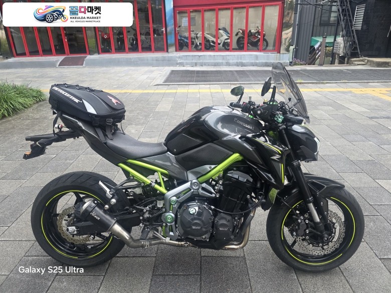 가와사키 Z 900 ABS 2017년식 티바이크 2017년 최상급 컨디션 가와사키 Z900 ABS 레오빈스풀시스템 판매합니다. -카드-대차-할부-