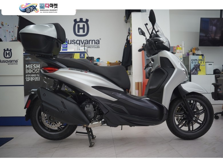 피아지오 비버리 400 S 2022년식 MRS 12000km 주행한 비버리 판매합니다.