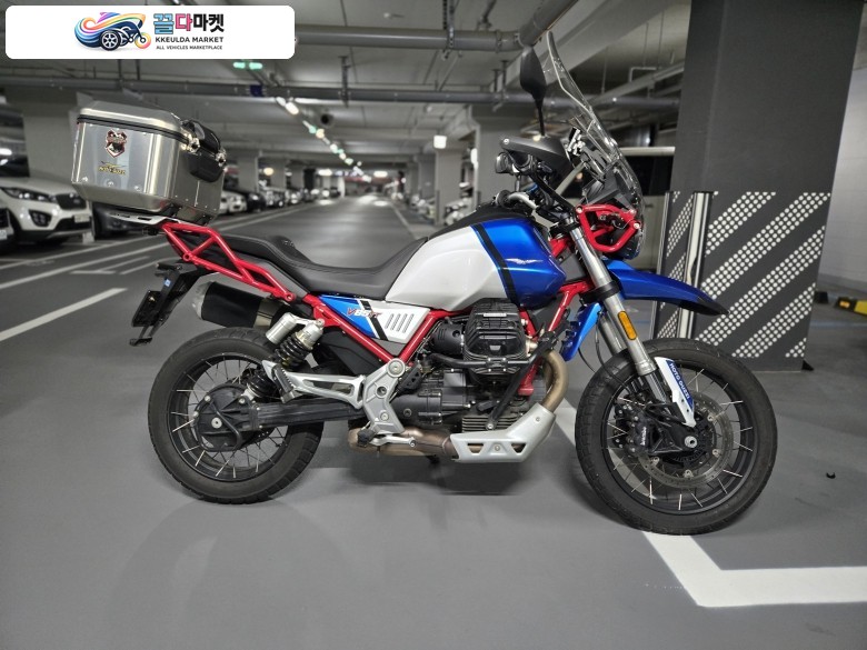 모토구찌 V 85 TT 2023년식 [판매]모토구찌 V85TT 블루