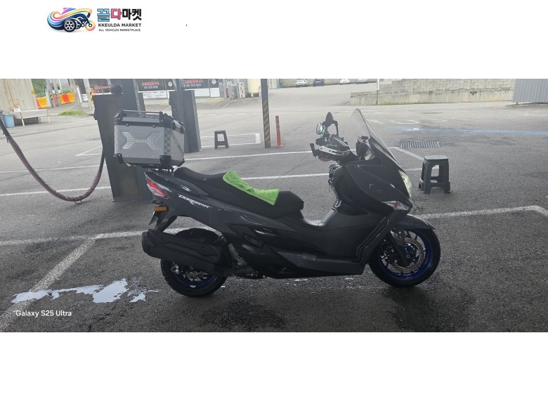 스즈끼 버그만 400 ABS 2023년식 버그만400 2023년씩  팝니다.