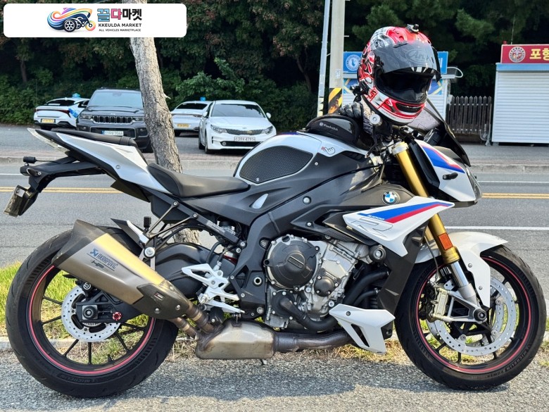BMW S 1000 R 2021년식 경북 포항 S1000R 2021년식 판매 합니다.
