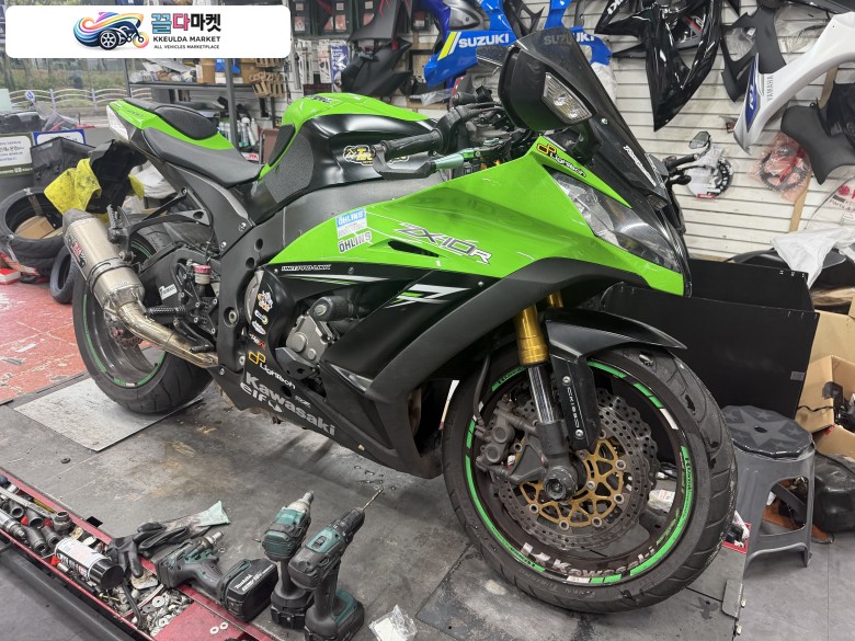 가와사키 닌자 10 R 2014년식 가와사키 닌자 zx10r 판매합니다