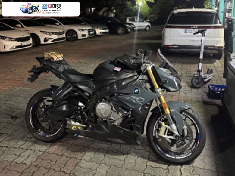 BMW S 1000 R 2018년식 2018년식 s1000r 판매합니다.