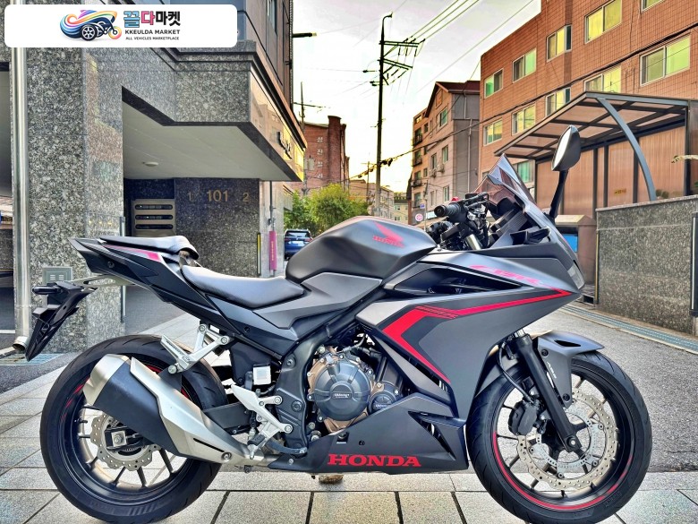 혼다 CBR 500 R 2019년식 서울 cbr500r 신차 컨디션 및 추가 옵션 제공