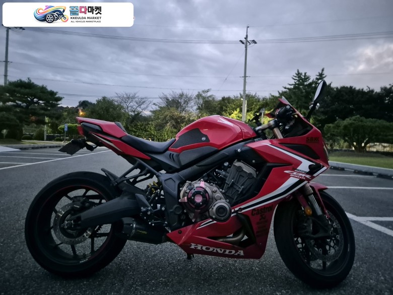 혼다 CBR 650 R ABS 2019년식 혼다 cbr650r 플배기