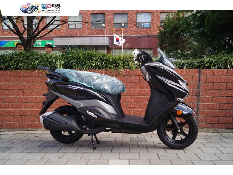 스즈끼 버그만 스트리트 125 EX 2026년식 카드무이자 가능합니다.