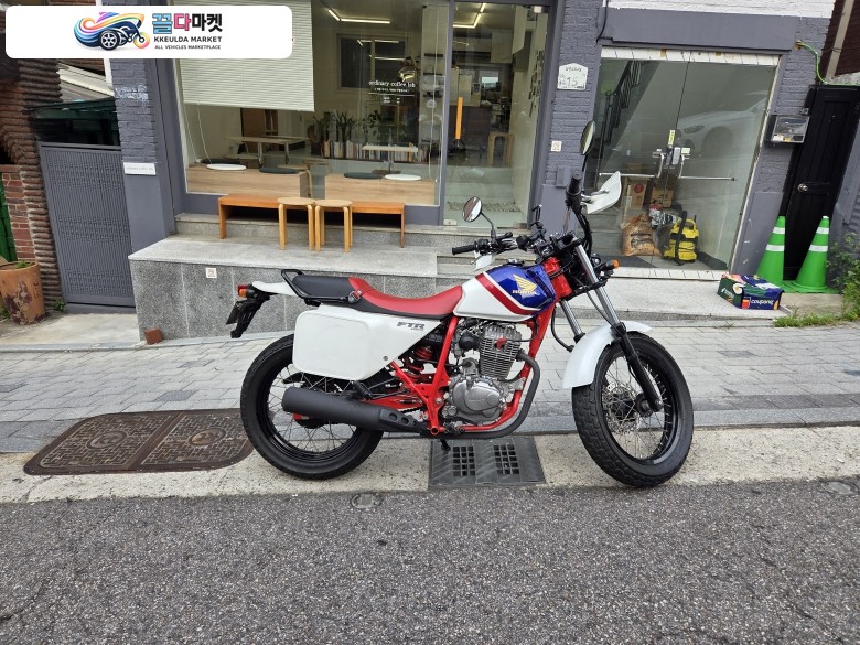 혼다 FTR 2015년식 FTR223