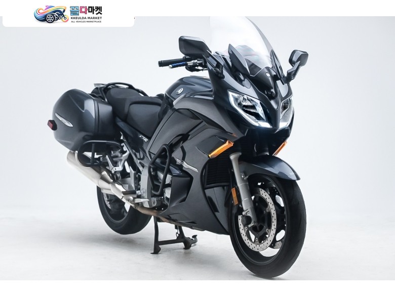 야마하 FJR 1300 AS 2015년식 차량 관리 상태 완벽 , 너무나 깔끔한 순정 차량 입니다.