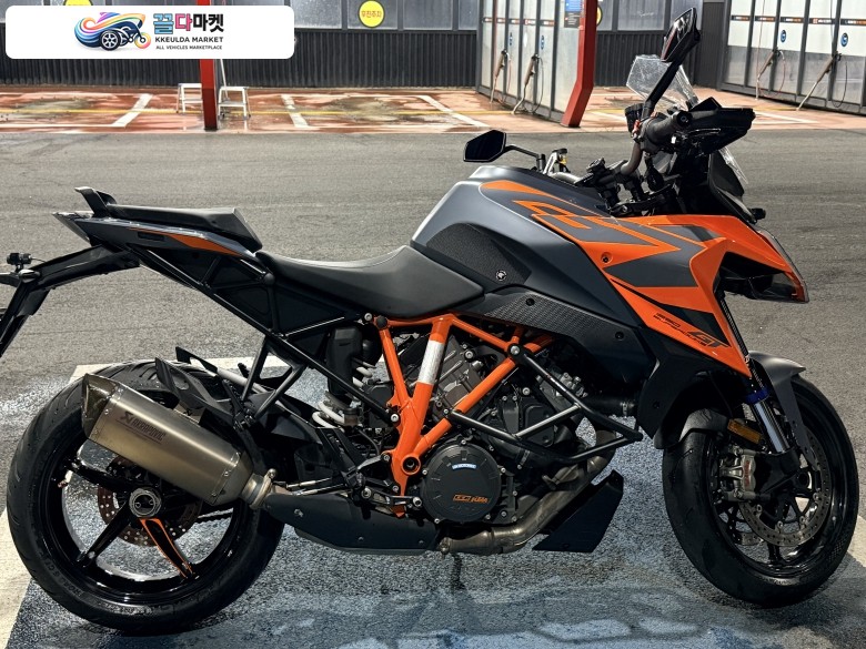 KTM 1290 슈퍼 듀크 GT 2022년식 KTM 슈퍼듀크 1290GT