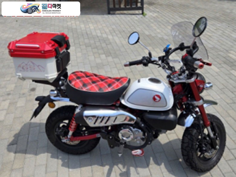 혼다 몽키 125 ABS 2023년식 2023 혼다 몽키125 레드 최고 상태 1425km