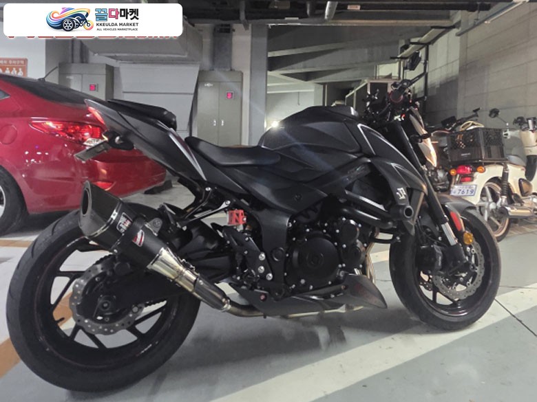스즈끼 GSX S 750 2018년식 S750 1.2만키로 요시무라 알파11 구변완료
