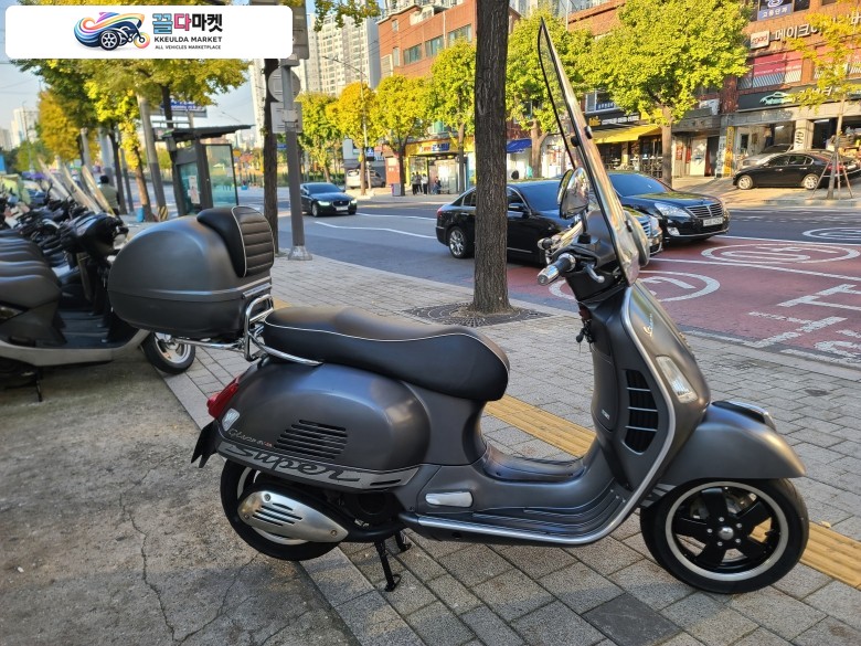 베스파 GTS 125 3V 2015년식 유성바이크   전차종 매입가능   대차 가능  깔끔  합니다