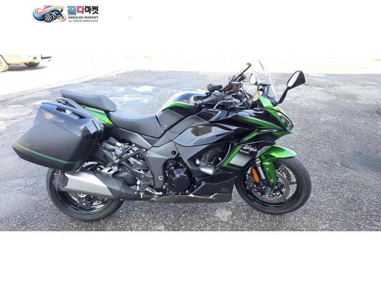 가와사키 닌자 1000 SX ABS 2021년식 키로수 짧은 닌자1000sx 판매합니다