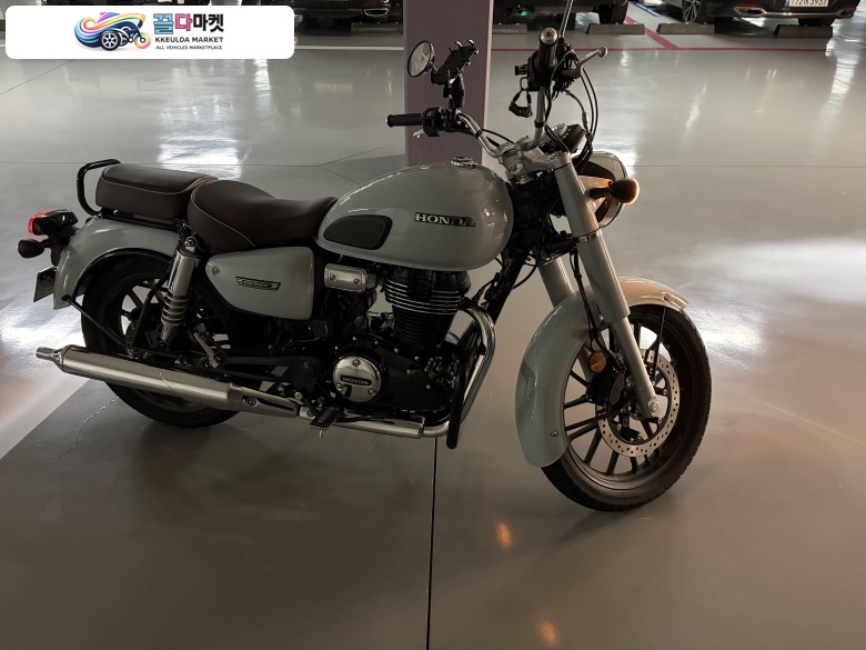 혼다 GB 350 C 2025년식 GB350C 신차급 튜닝다수