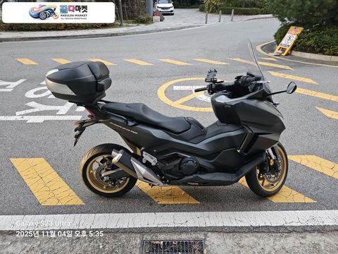 혼다 포르자 750 2024년식 포르자750신차 판매합니다