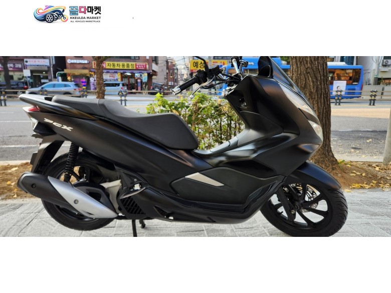 혼다 PCX 125 CBS 2019년식 pcx125 년식대비 상태좋습니다.정비완료 a/s보증