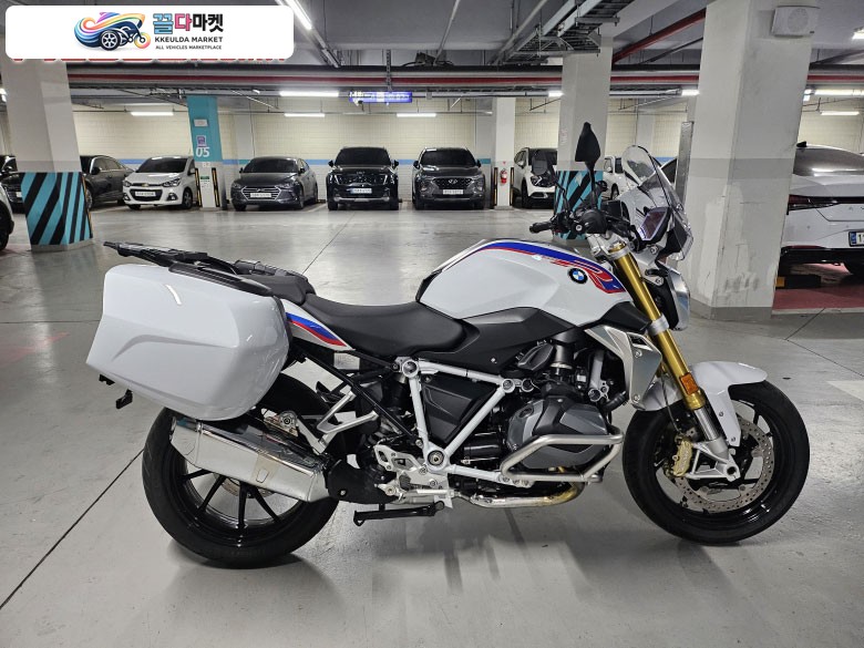 BMW R 1250 R 2022년식 2022년 R1250R 판매합니다