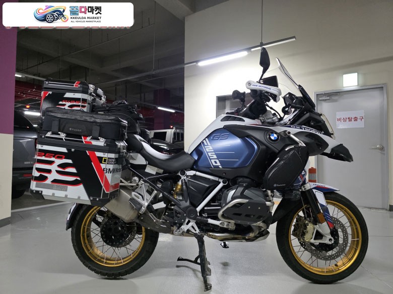 BMW R 1250 GS 어드벤처 2023년식 r1250gs 어드방 23년 1.7만 판매합니다