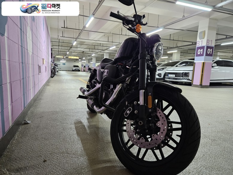 할리데이비슨 로드스터 1200 2016년식 할리데이비슨 스포스터 로드스터1200 9500km! 쿨거시 쿨네고!