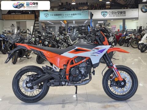 KTM 390 어드벤처 2025년식 다파는 오빠들 신형 KTM 390 SMC 시리즈 입고! 입니다^^
