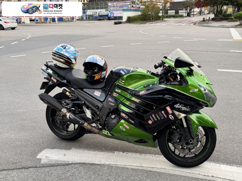 가와사키 ZZR 1400 2015년식 zzr-14 r 판매합니다