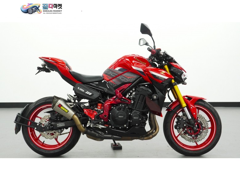 가와사키 Z 900 ABS 2022년식 [ 매버릭바이크 ] 아크라포빅 구변완료!! 약 550만 원 상당의 옵션이 대거 장착된 가와사키 Z900 ABS 판매합니다