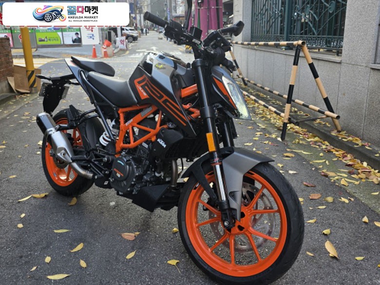 KTM 125 듀크 2023년식 2025출고 듀크125
