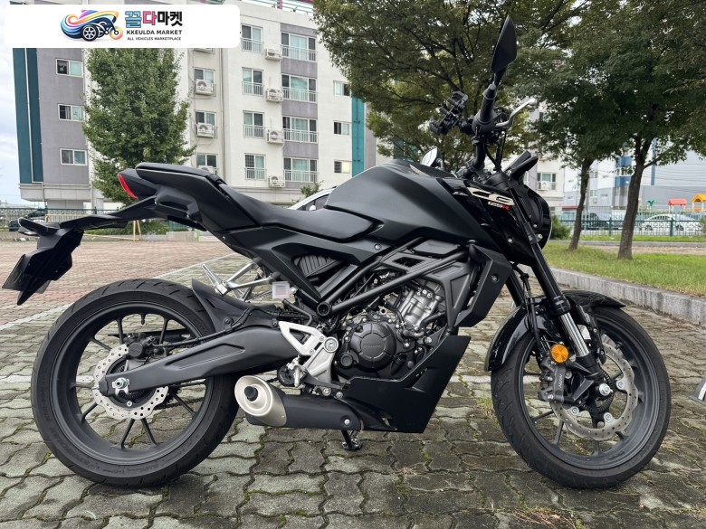 혼다 CB 125 R 2024년식 25년 출고 24년식 CB125R 신차급 판매합니다