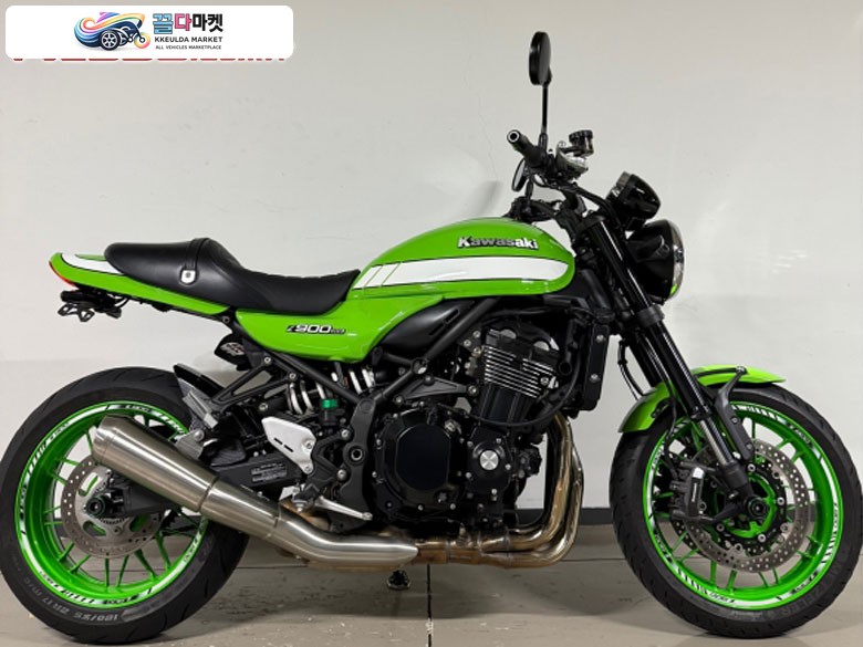 가와사키 Z 900 RS ABS 2018년식 사용검사대행무료,무료배송 18년식 가와사키 Z900RS 7천키로 카페버전 커스텀 짧은키로수 상태좋은차량 판매합니다.