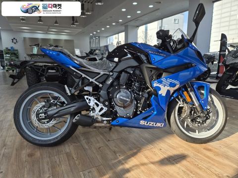 스즈끼 GSX 8 R 2024년식 스즈키강릉점//GSX-8R 블루 (24년식) 신차판매합니다. 파격할인!!! (신한마이카 10년, 롯데카드할부 5년,캐피탈 가능)