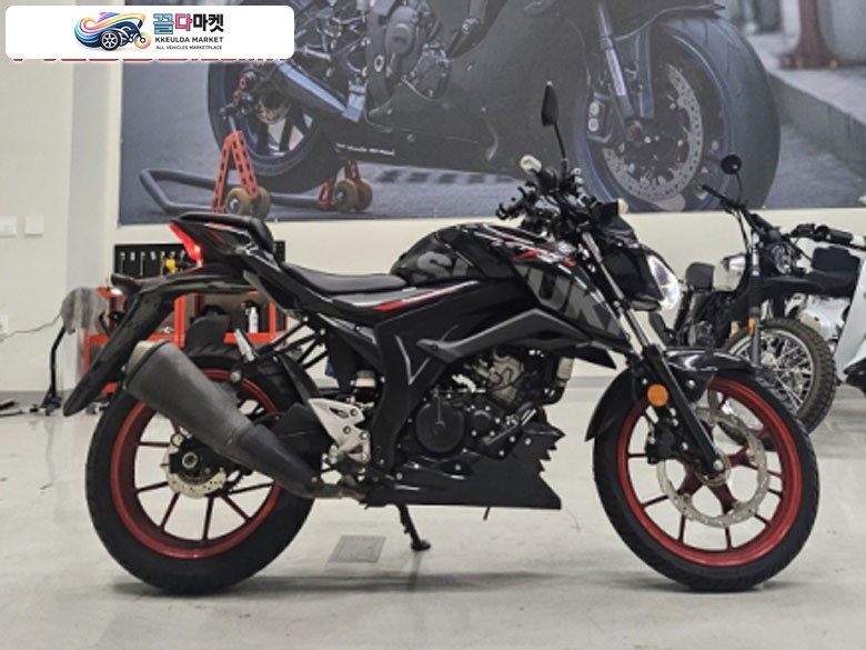 스즈끼 GSX S 125 ABS 2019년식 스즈키 GSX-S 125 19년식 저렴하게 판매합니다
