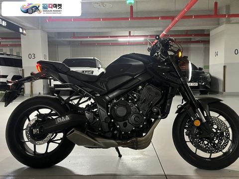 혼다 CBR 650 R ABS 2023년식 2023 cb650r 블랙에디션 판매합니다.
