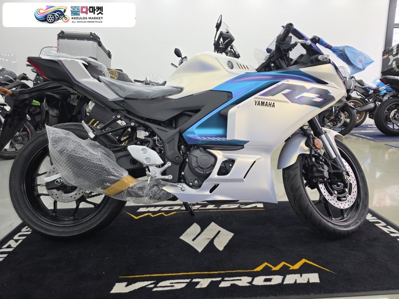 야마하 YZF R3 2026년식 -진주신평오토바이-  -야마하 YZF-R3 (ABS)-  - 2026년식 신차-  - 화이트펄-