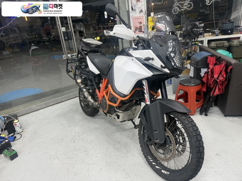 KTM 1090 어드벤쳐 2018년식 18년식 1090ADV R 팝니다.